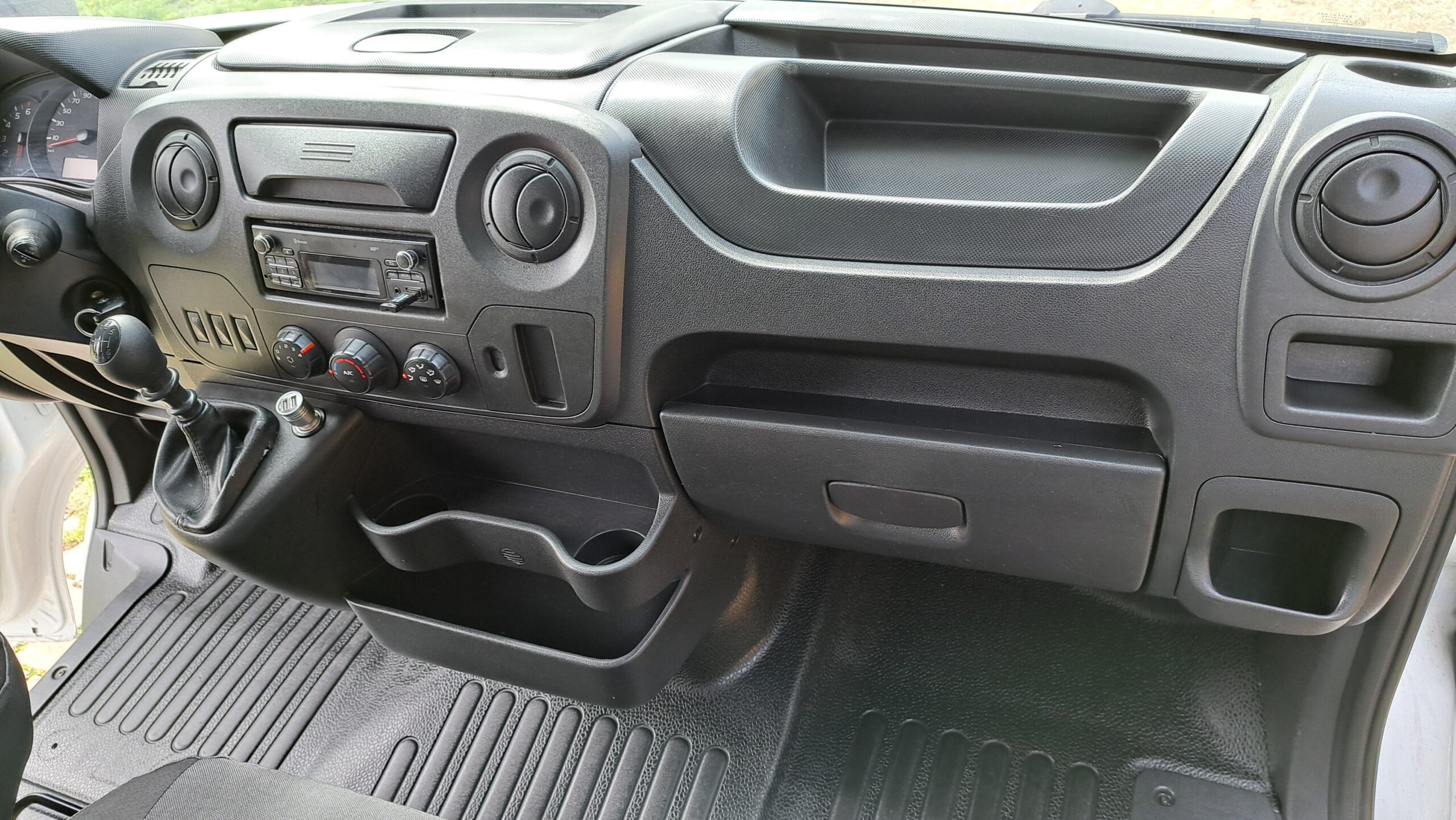 spalatorie auto profesionala Oradea, spalatorie detailing auto Oradea, spalatorie auto interior Oradea, detailing auto oradea, curățare interior auto, întreținere profesională autoturisme